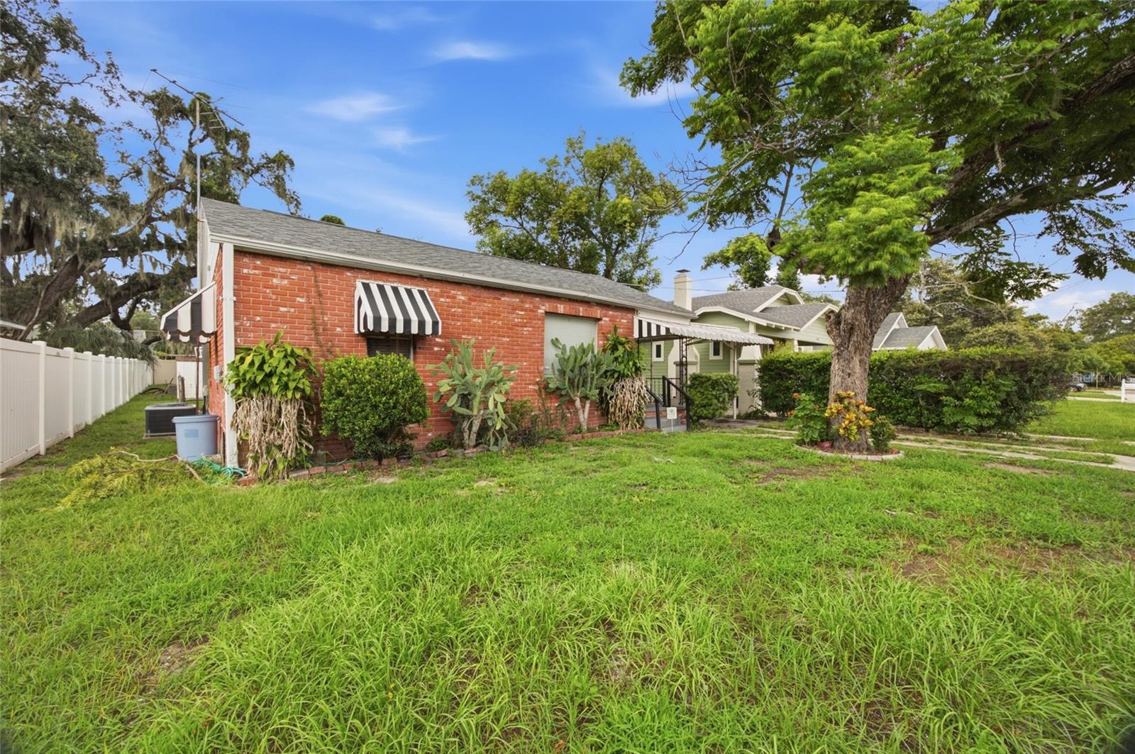 1416 E Idlewild Ave, Tampa, FL 33604