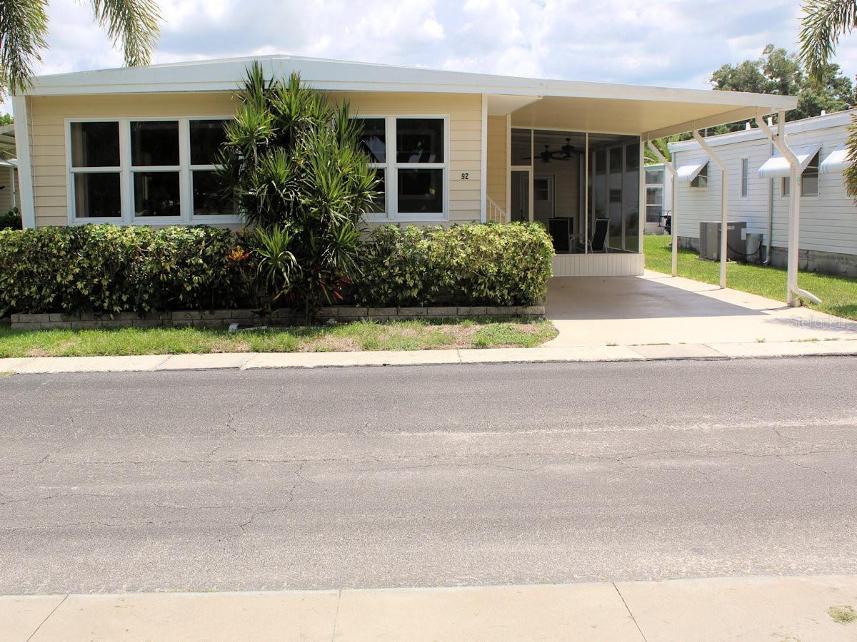 92 Thatch Palm St E, Largo, FL 33770