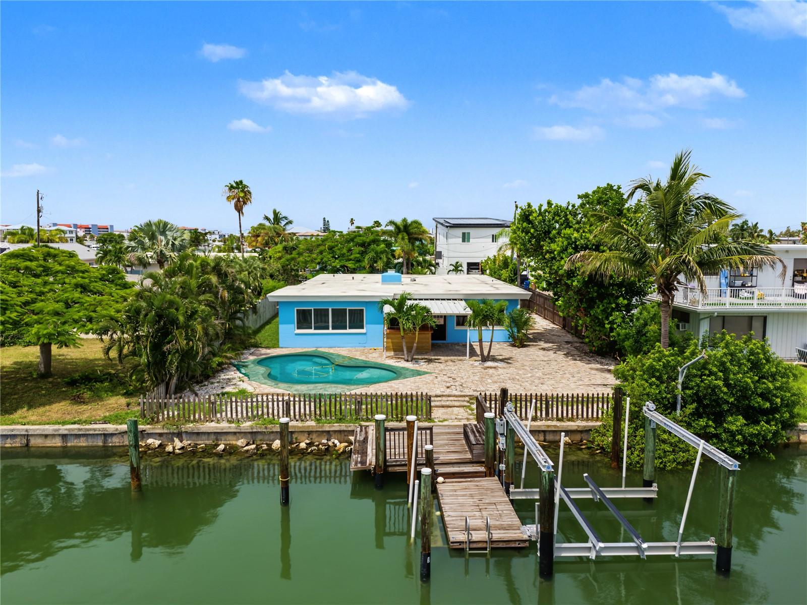 403 Normandy Rd, Madeira Beach, FL 33708