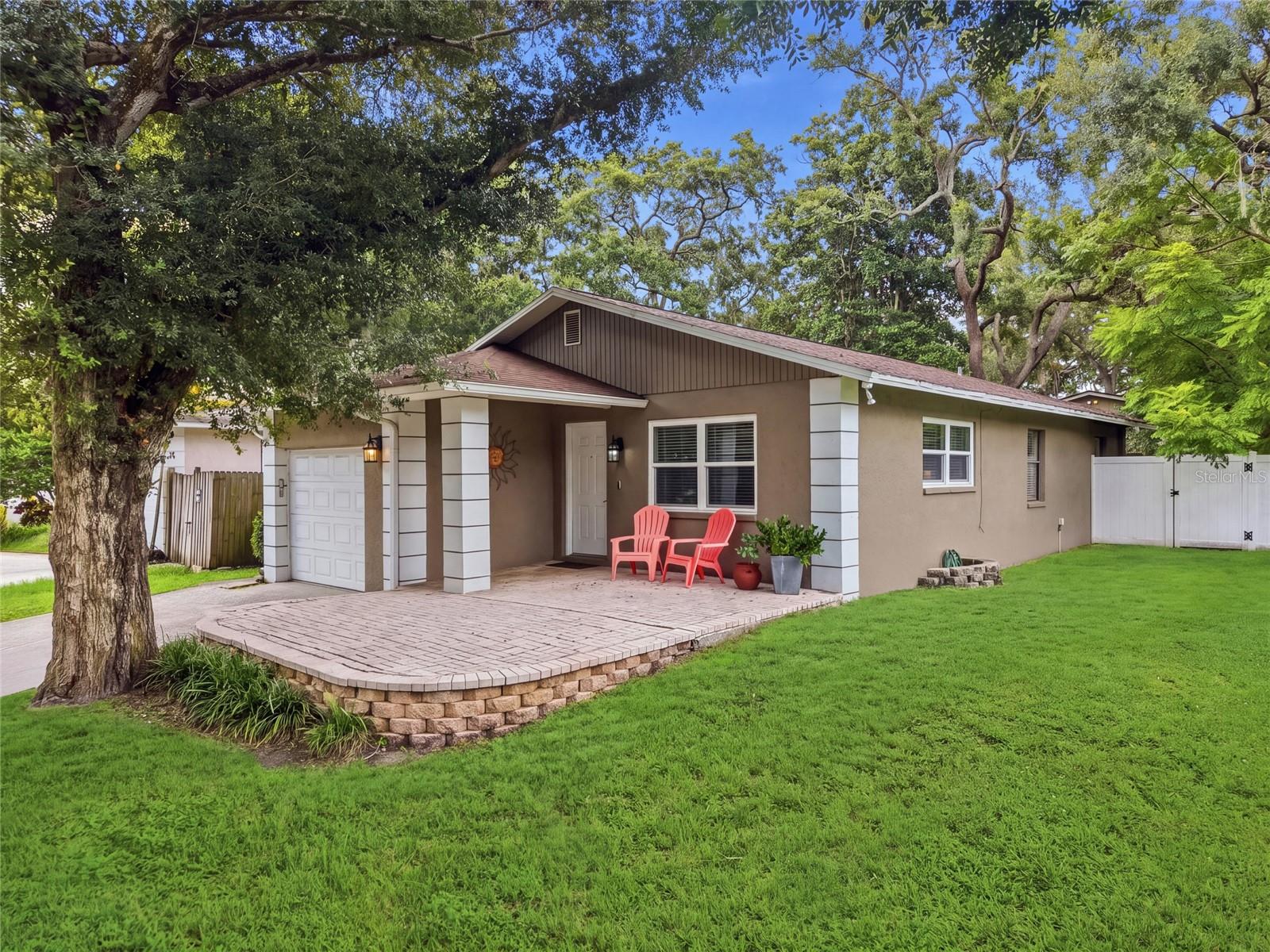 1140 Dr Ml King Jr St N, Safety Harbor, FL 34695