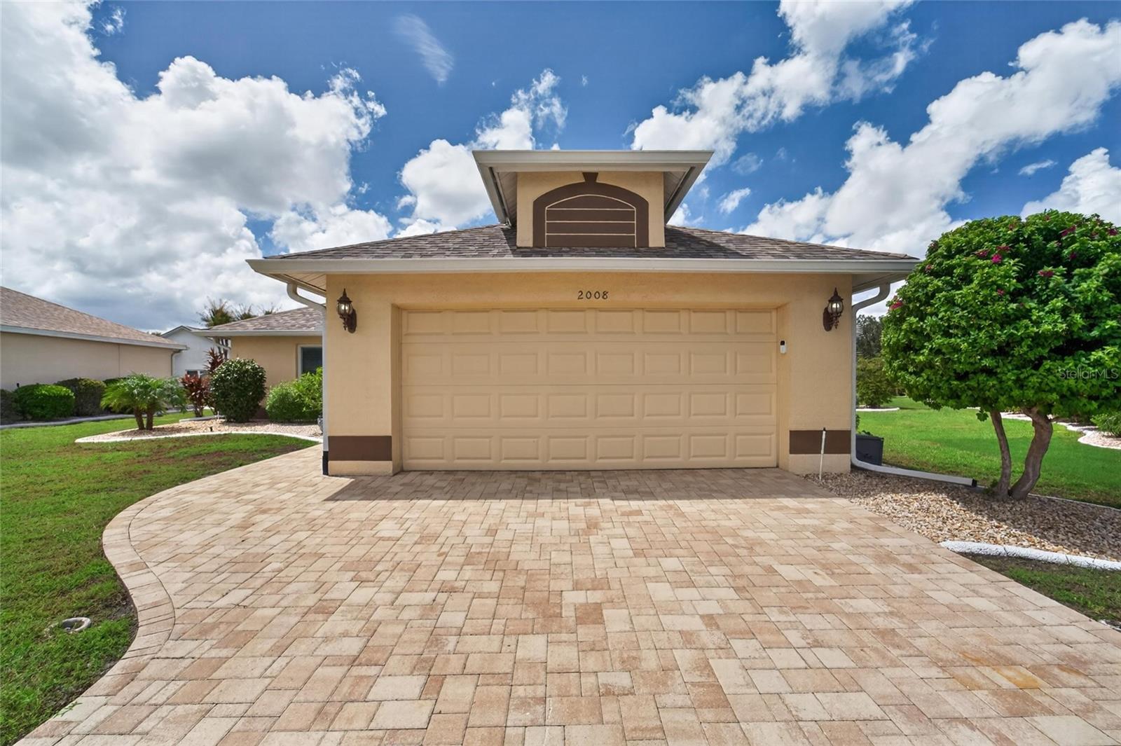 2008 Prestancia Ln, Sun City Center, FL 33573