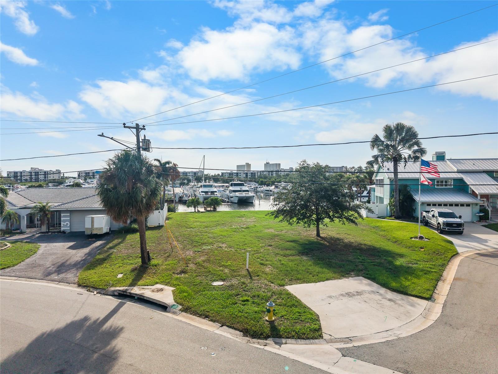 1301 Sea Gull Dr S, St Petersburg, FL 33707