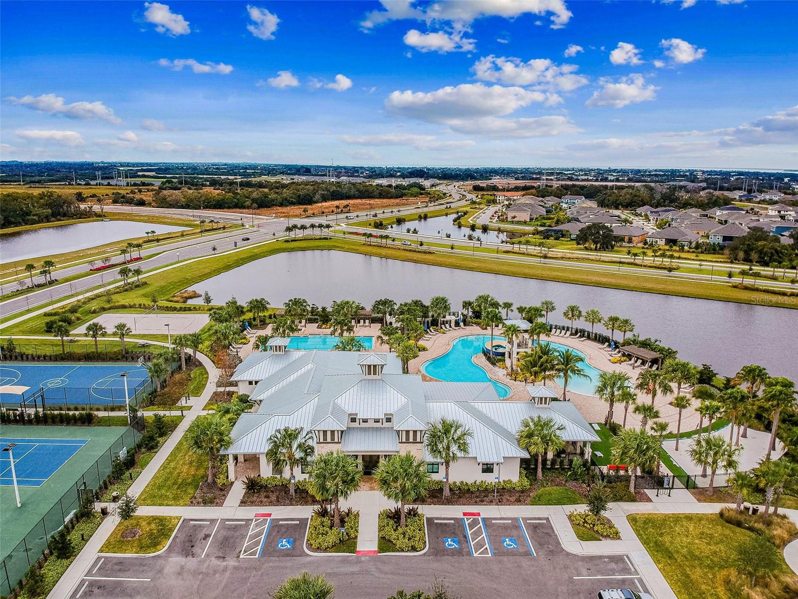 6323 Havensport Dr, Apollo Beach, FL 33572