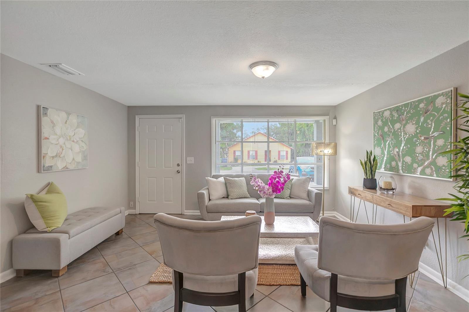 3908 E Hanna Ave, Tampa, FL 33610