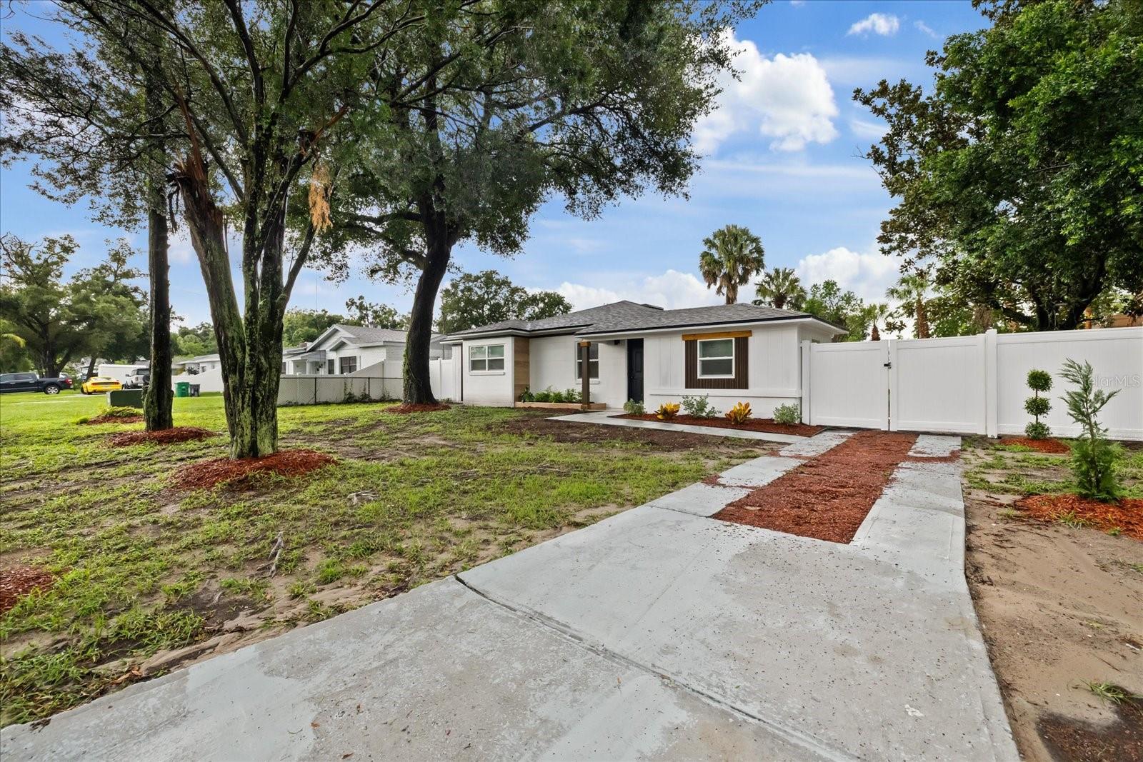 8730 N Calder Pl, Tampa, FL 33604