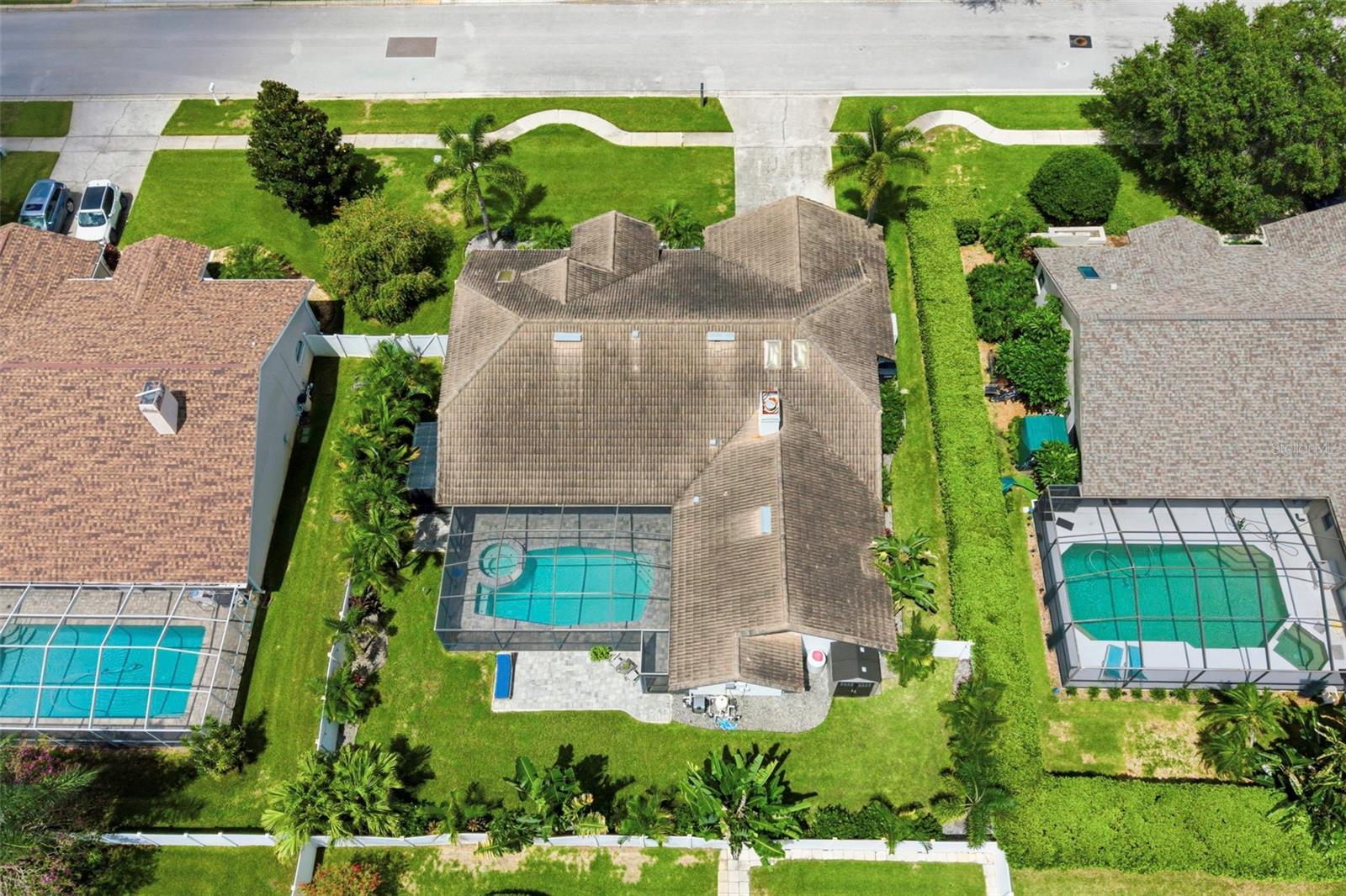3347 Lake Shore Ln, Clearwater, FL 33761