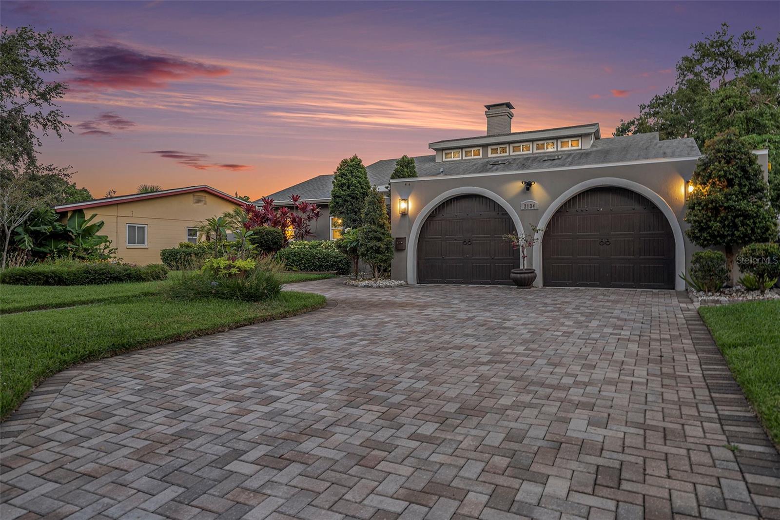 2134 Serpentine Cir S, St Petersburg, FL 33712