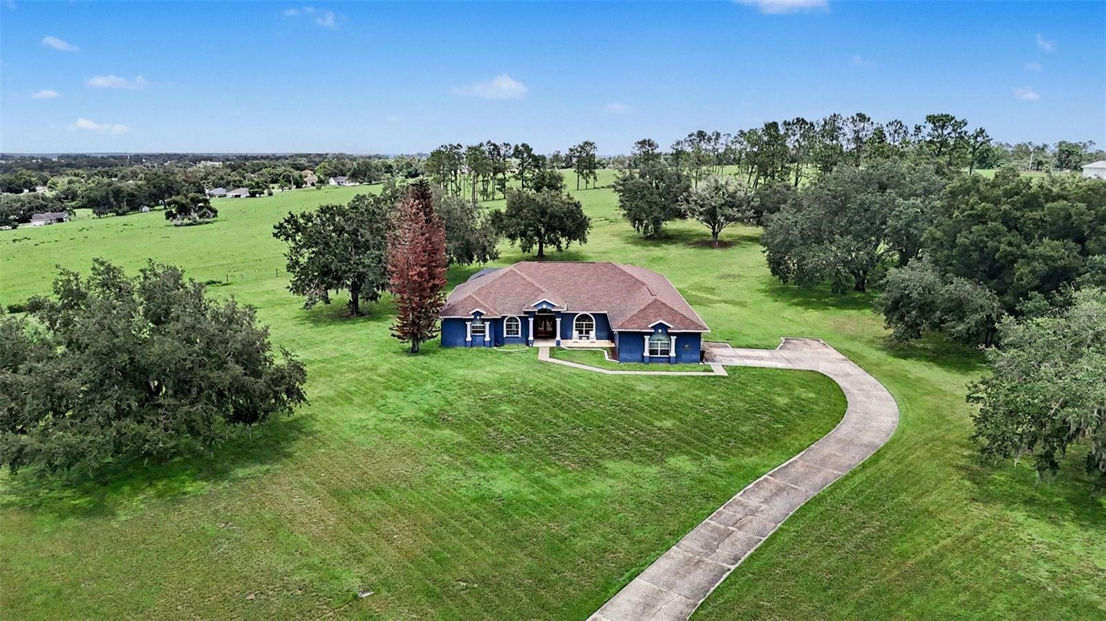 37616 Sky Ridge Cir, Dade City, FL 33525