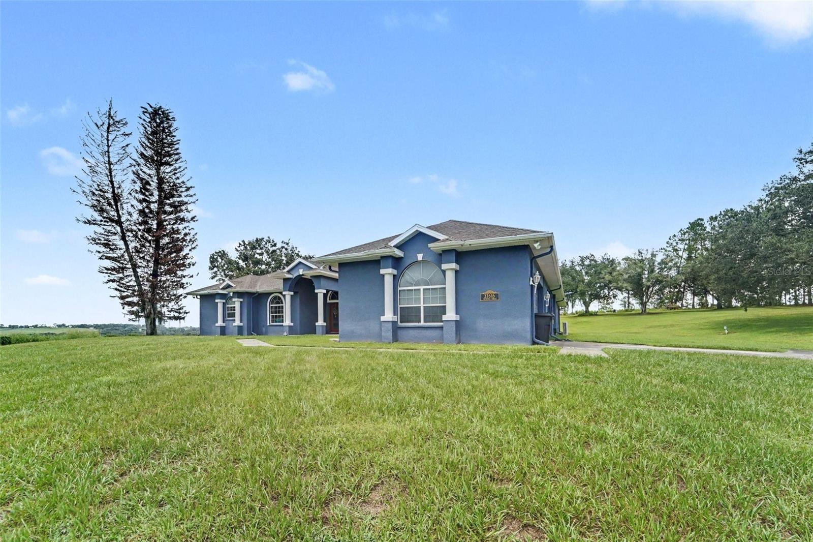 37616 Sky Ridge Cir, Dade City, FL 33525