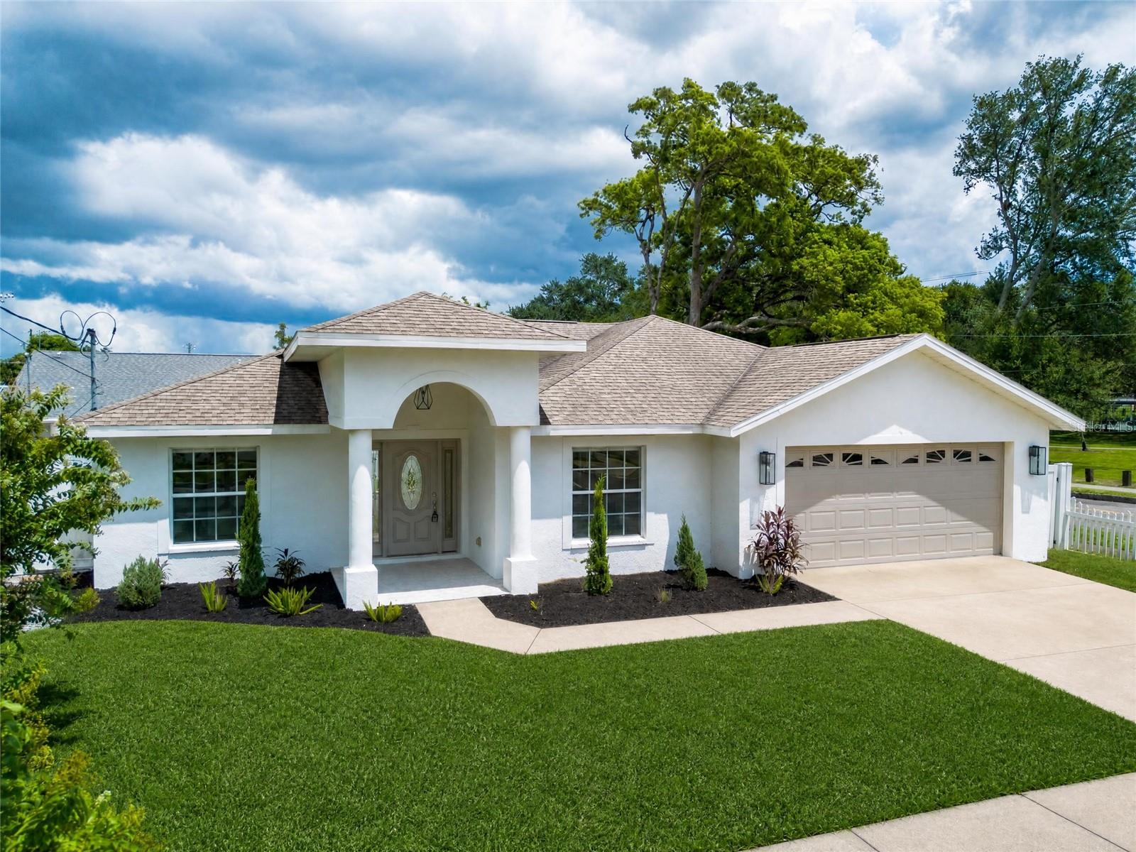 2001 N Lincoln Ave, Tampa, FL 33607