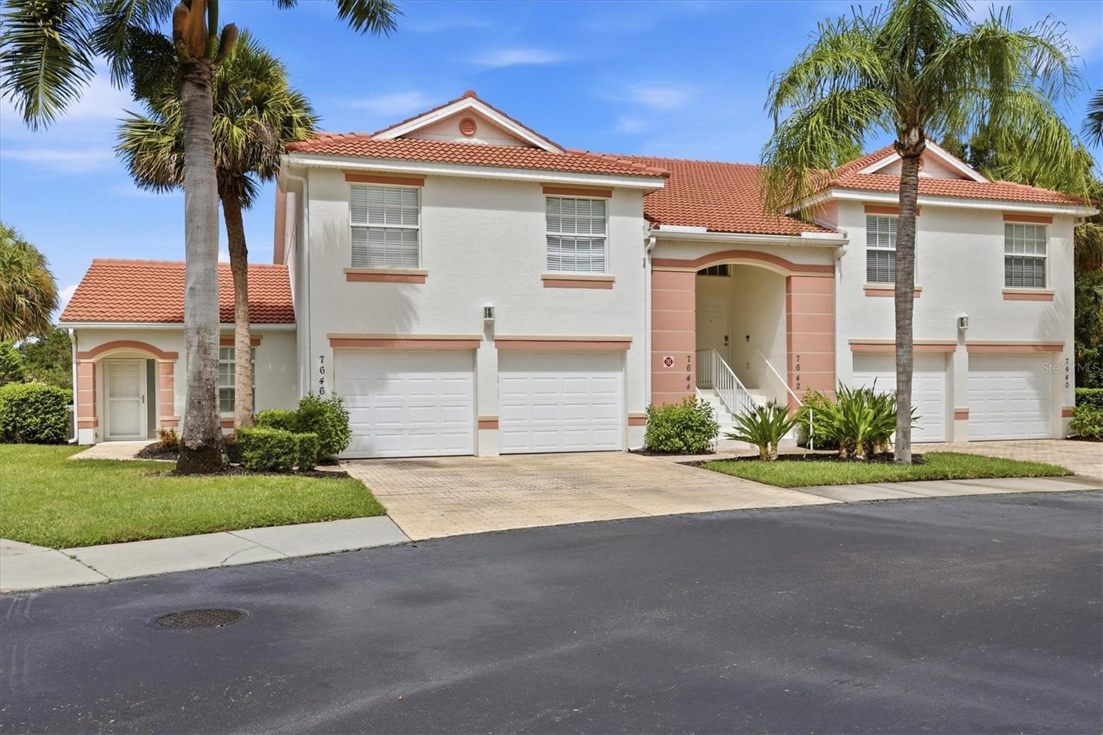 7644 Marsh Orchid Cir, Bradenton, FL 34203