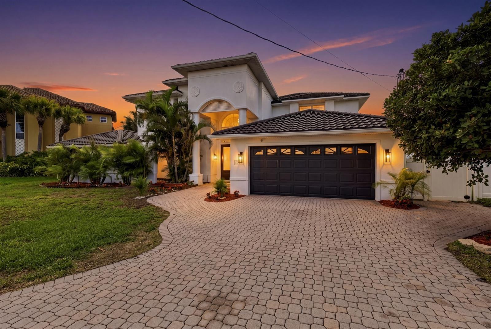 461 Palm ISLAND NE, Clearwater Beach, FL 33767