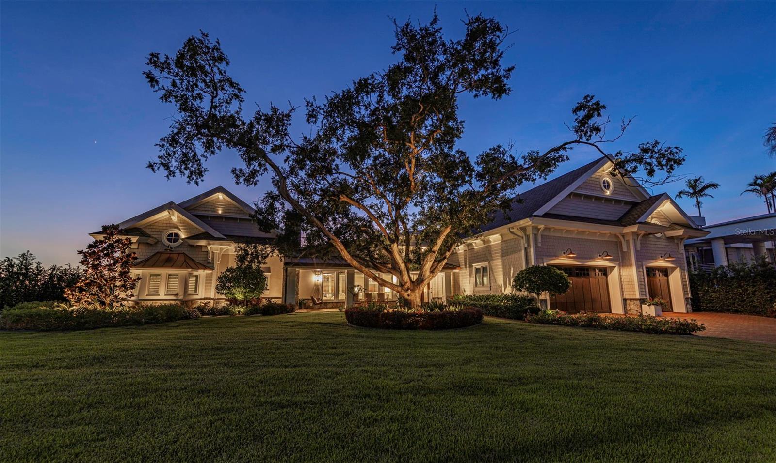 1744 Santa Barbara Dr, Dunedin, FL 34698
