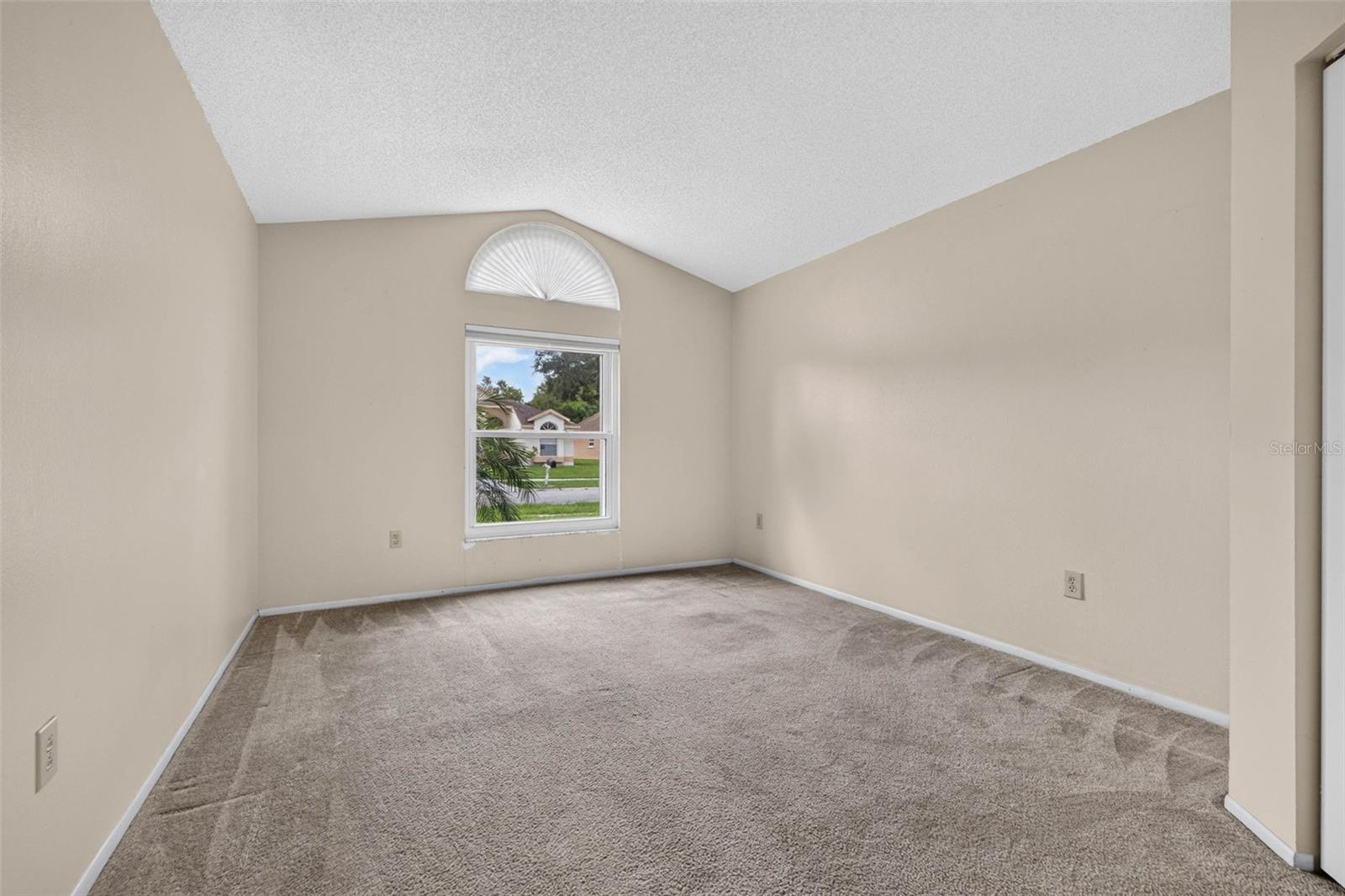 5910 Button Quail Ct, Tampa, FL 33624