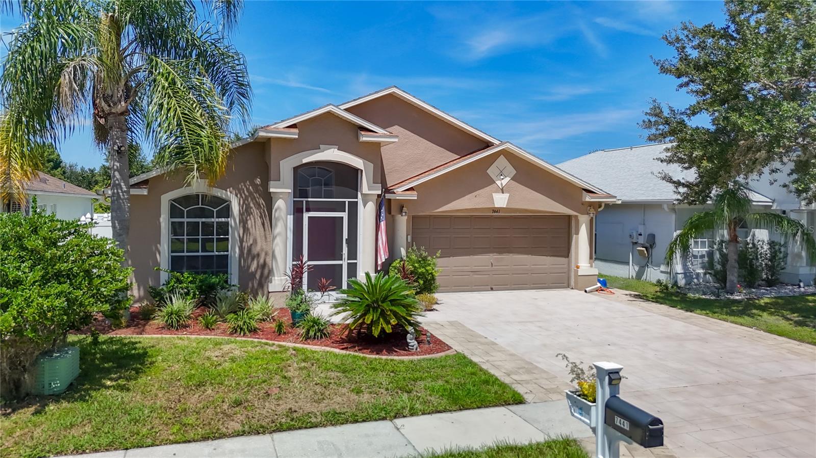 7441 Tower Bridge Dr, Wesley Chapel, FL 33545