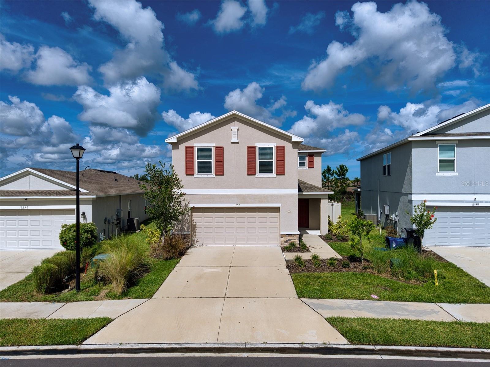 11252 Fieldstone Dr, Palmetto, FL 34221