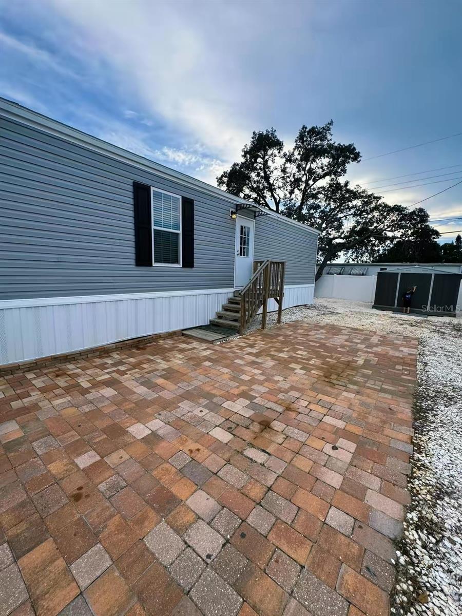 2013 Kepner Dr, Holiday, FL 34691