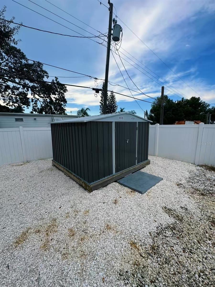 2013 Kepner Dr, Holiday, FL 34691