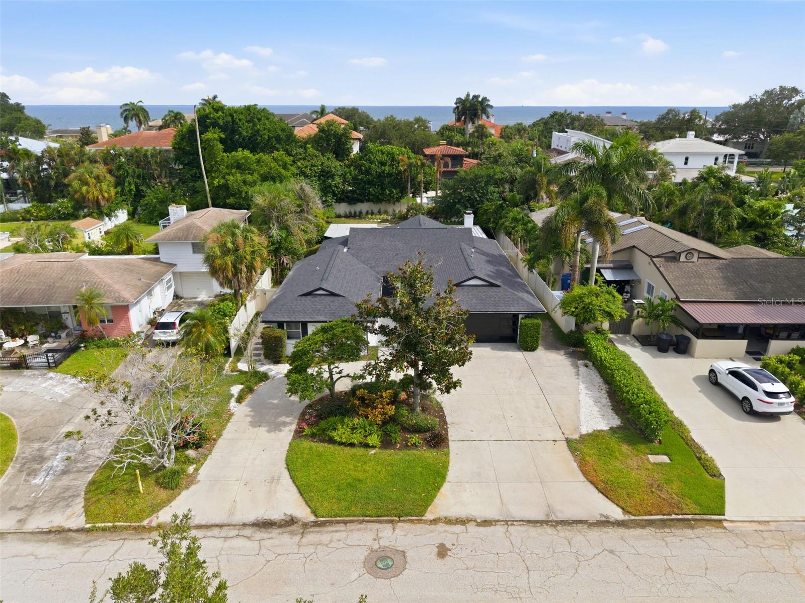 219 Miramar Blvd NE, St Petersburg, FL 33704