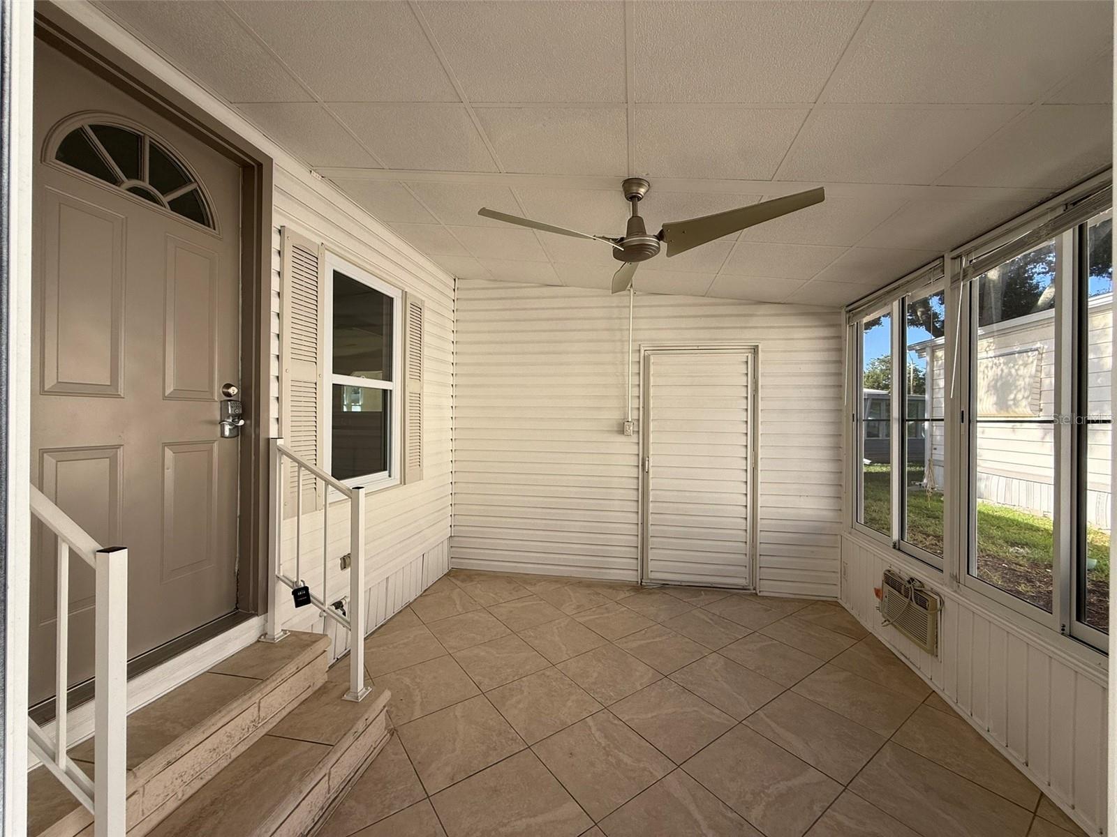 130 Clubview Dr #2, Safety Harbor, FL 34695