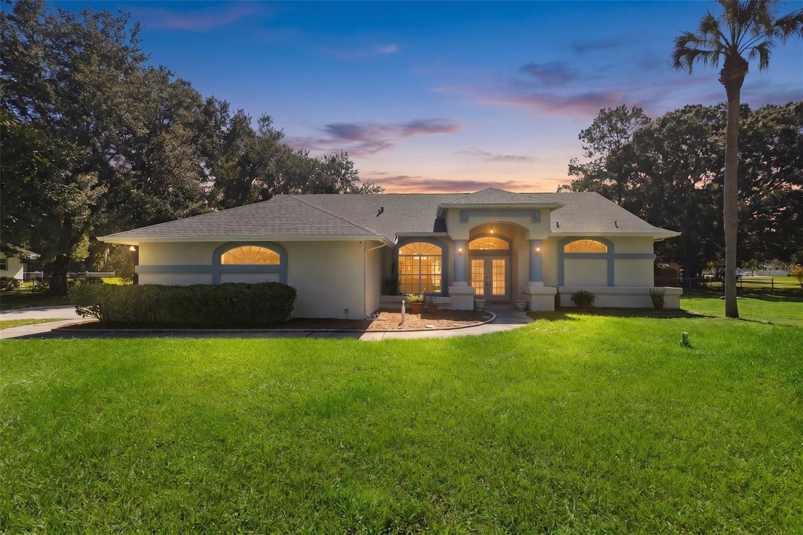 17269 Raintree Rd, Lutz, FL 33558