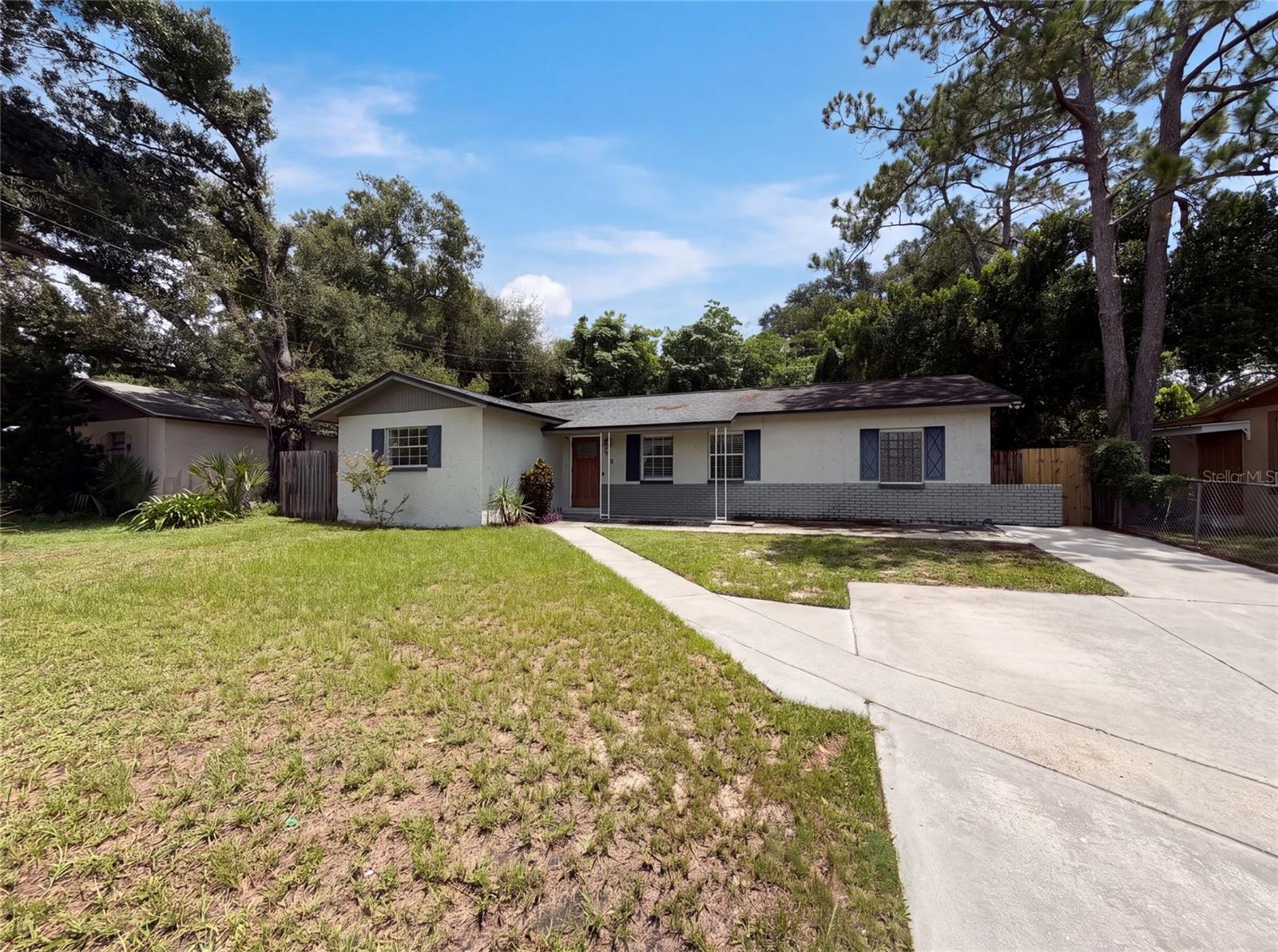 7018 Lynwood Dr, Tampa, FL 33637