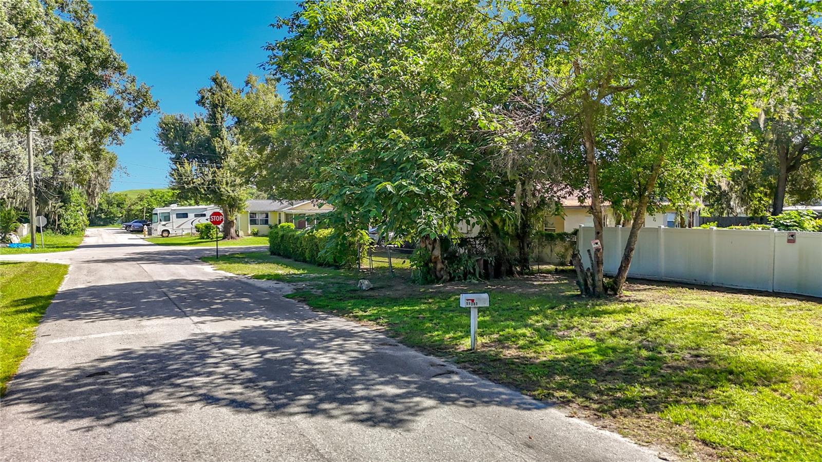 11707 Carver St, Thonotosassa, FL 33592