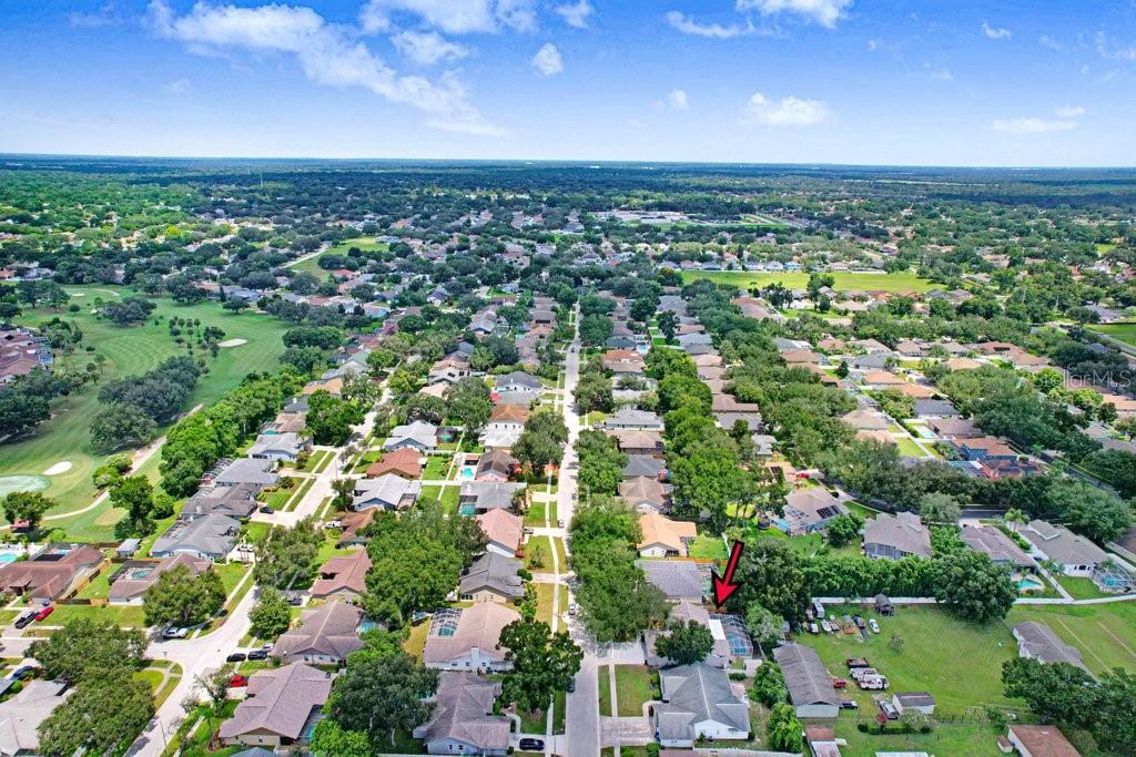 3005 Folklore Dr, Valrico, FL 33596