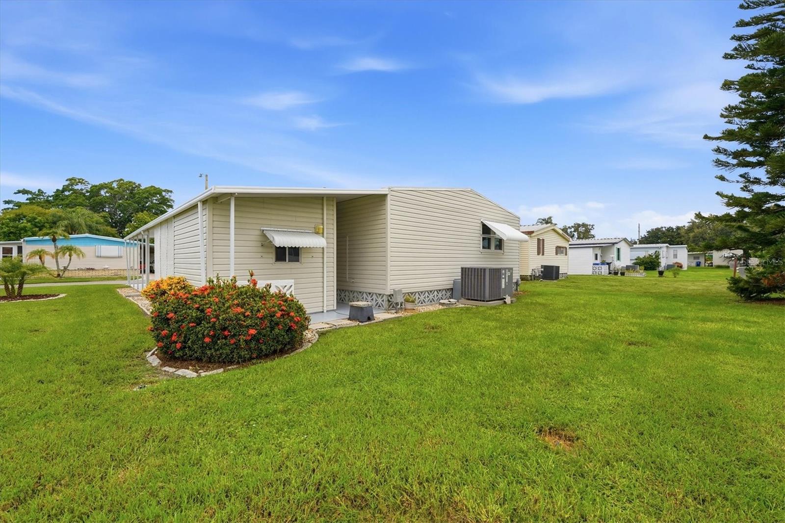 808 53rd Ave E #88, Bradenton, FL 34203