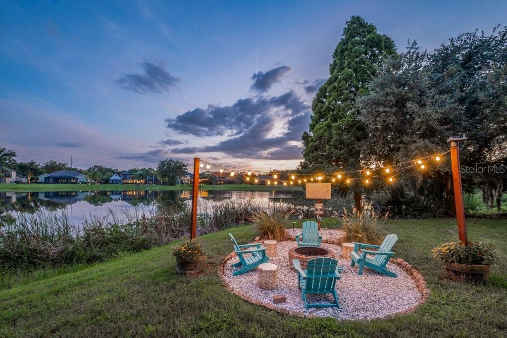 6217 Kingbird Manor Dr, Lithia, FL 33547