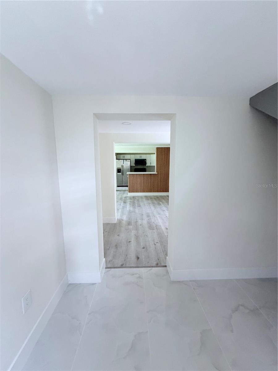 10801 N Edison Ave, Tampa, FL 33612