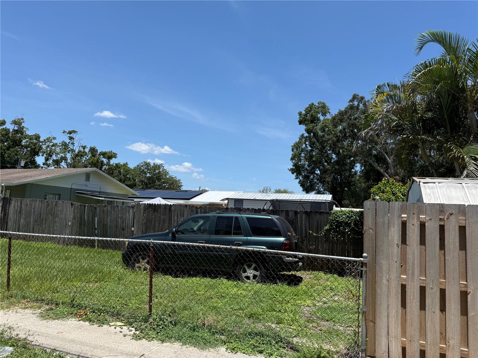 4305 W Broad St, Tampa, FL 33614