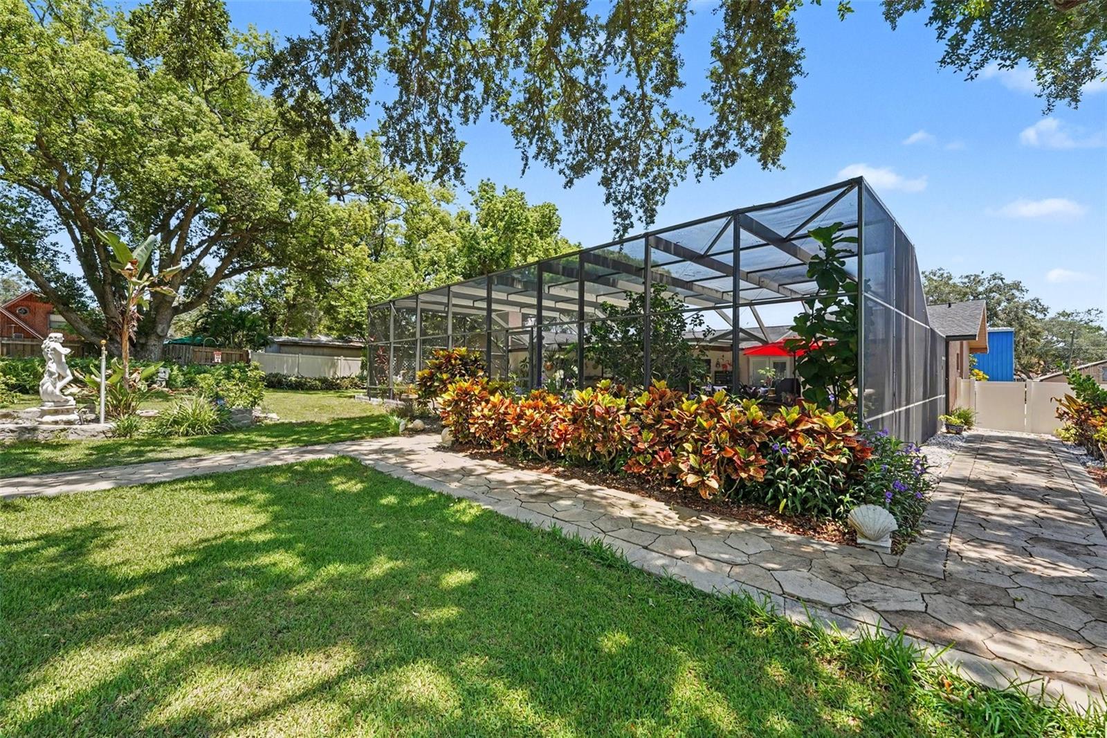 3061 Alt 19, Palm Harbor, FL 34683