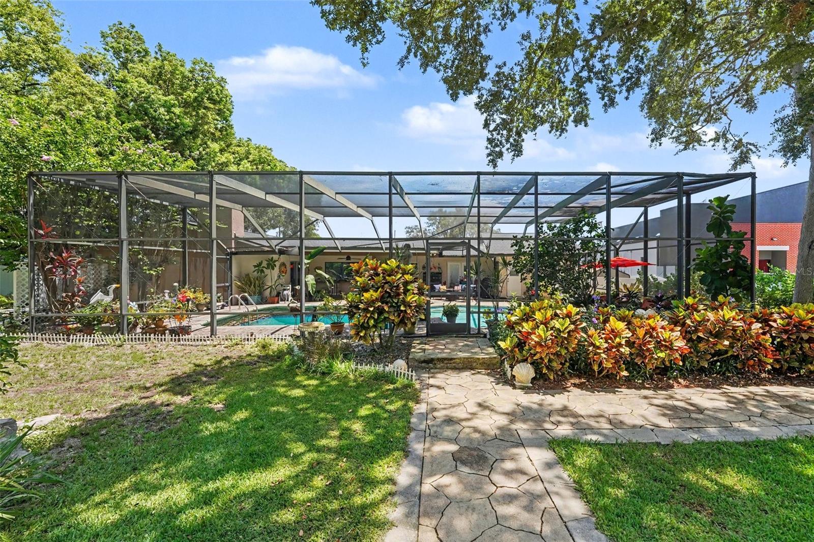 3061 Alt 19, Palm Harbor, FL 34683