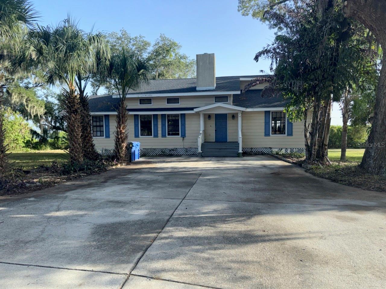 9901 Davis St, Gibsonton, FL 33534