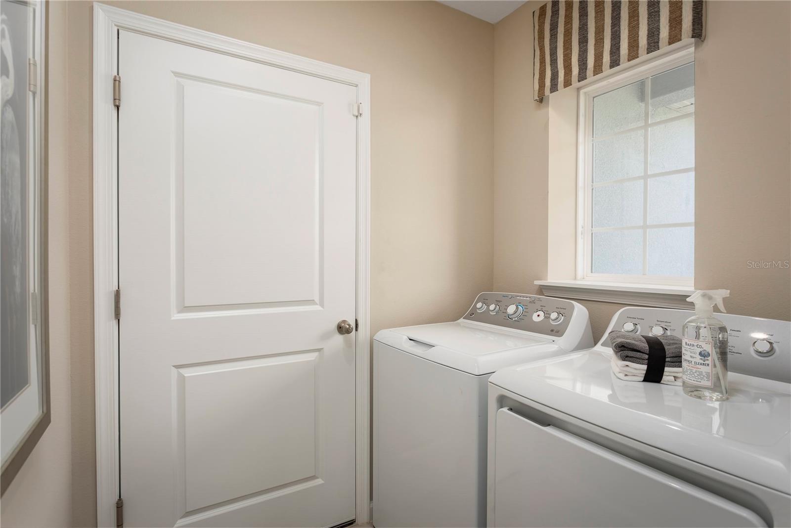 2228 Scenic Park Loop, Wimauma, FL 33598