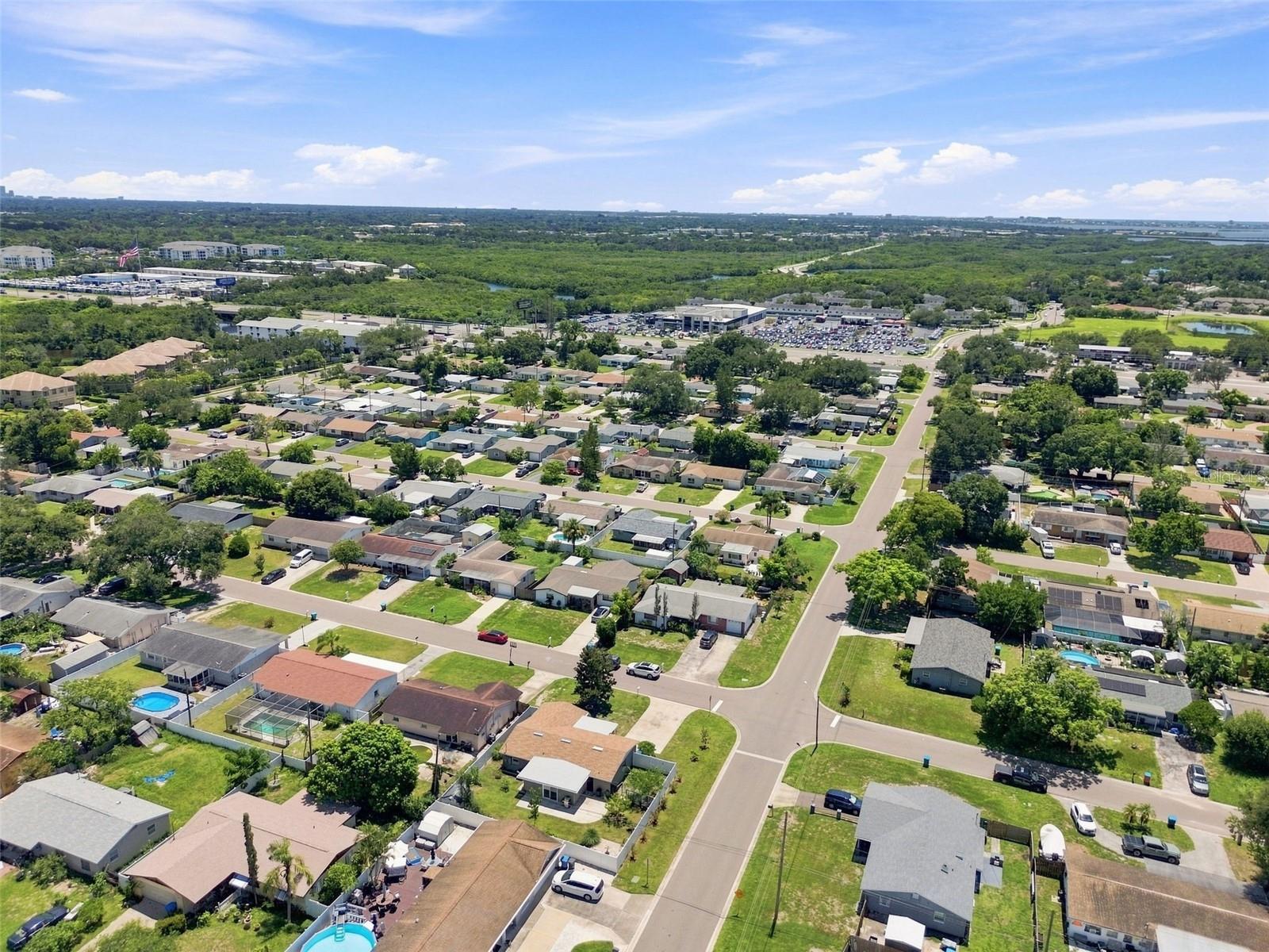 8467 77th Ave, Seminole, FL 33777