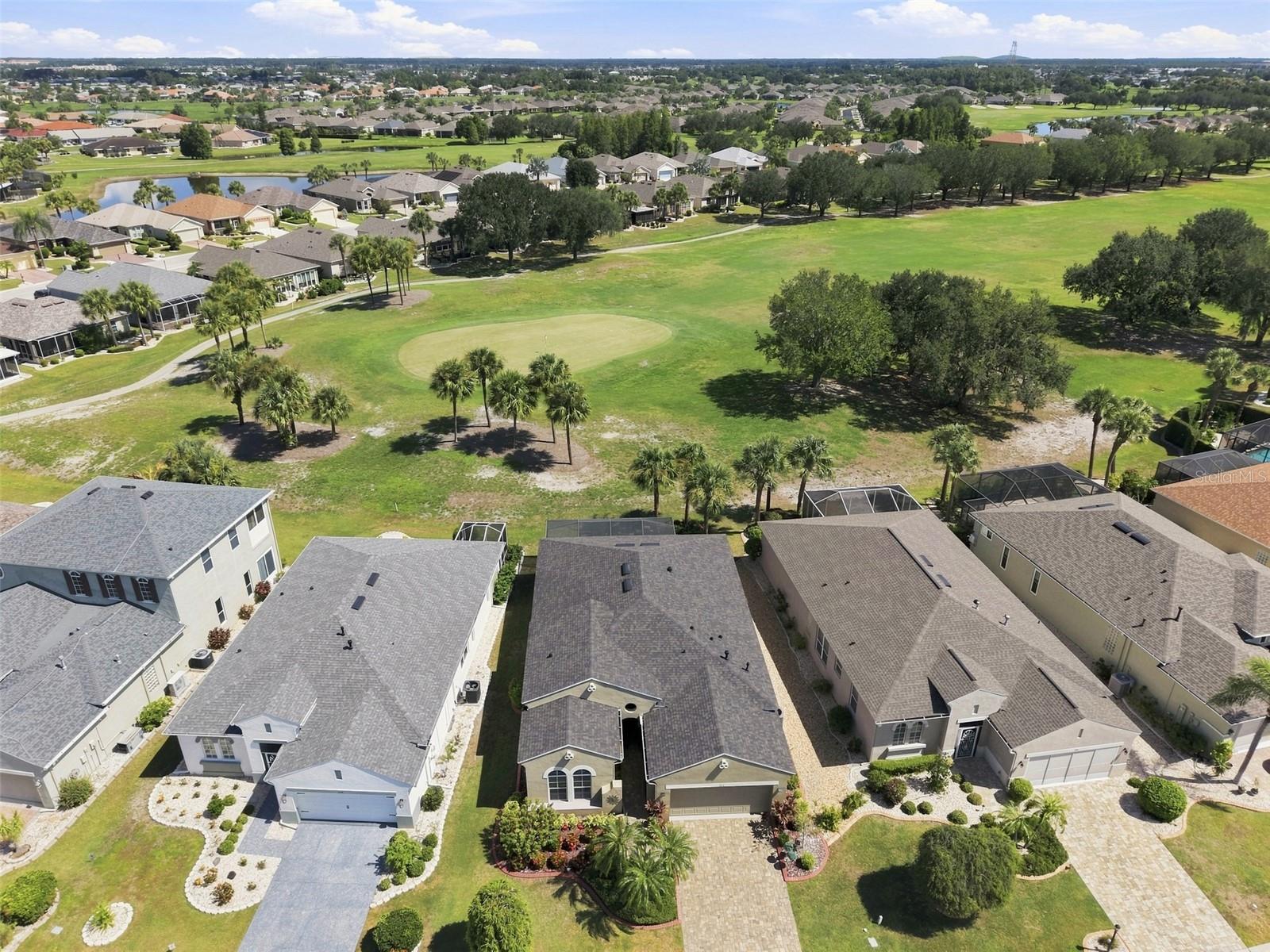 441 Noble Faire Dr, Sun City Center, FL 33573