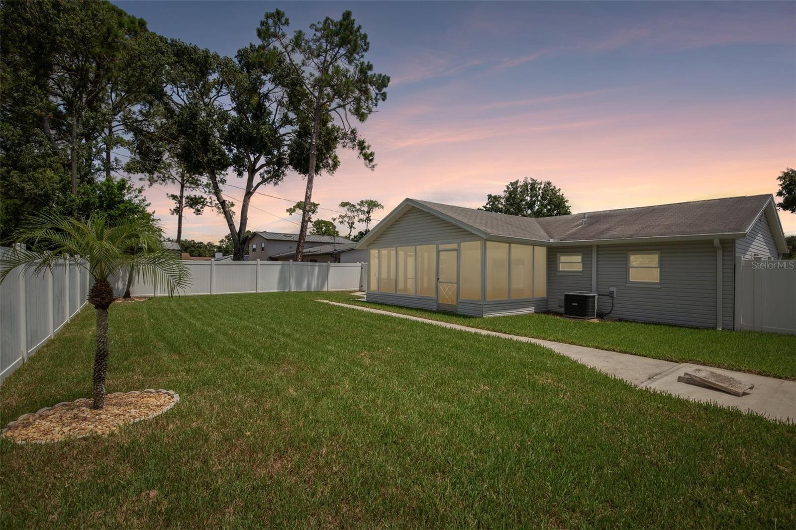 6424 Eldorado Dr, Tampa, FL 33615