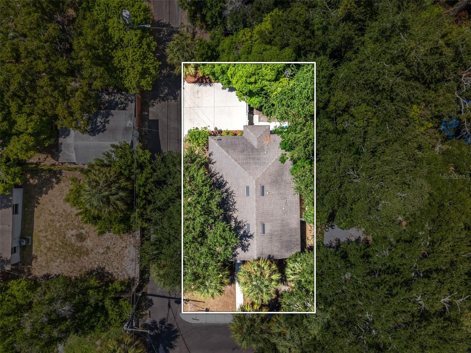 325 Wisconsin Ct S, St Petersburg, FL 33705