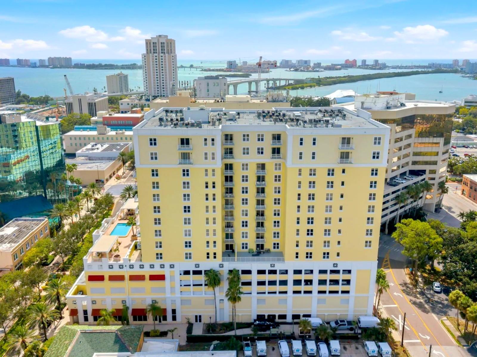 628 Cleveland St #1211, Clearwater, FL 33755