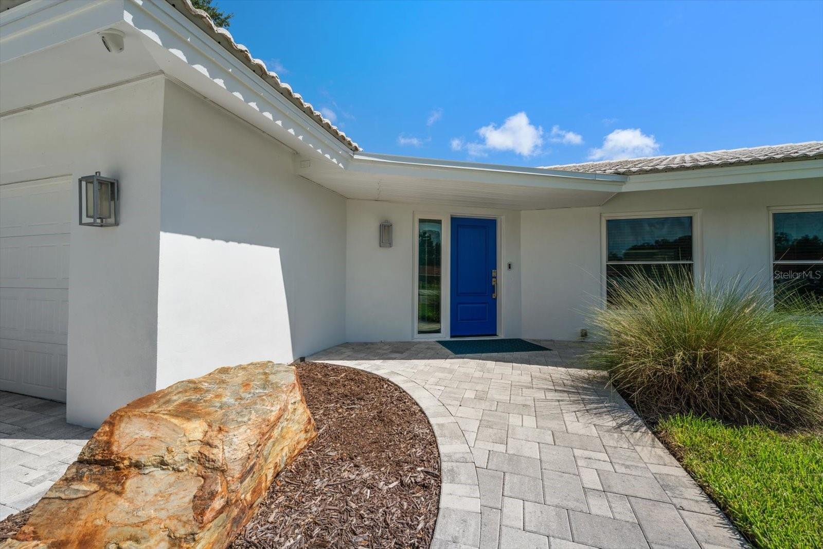 991 Mclean St, Dunedin, FL 34698