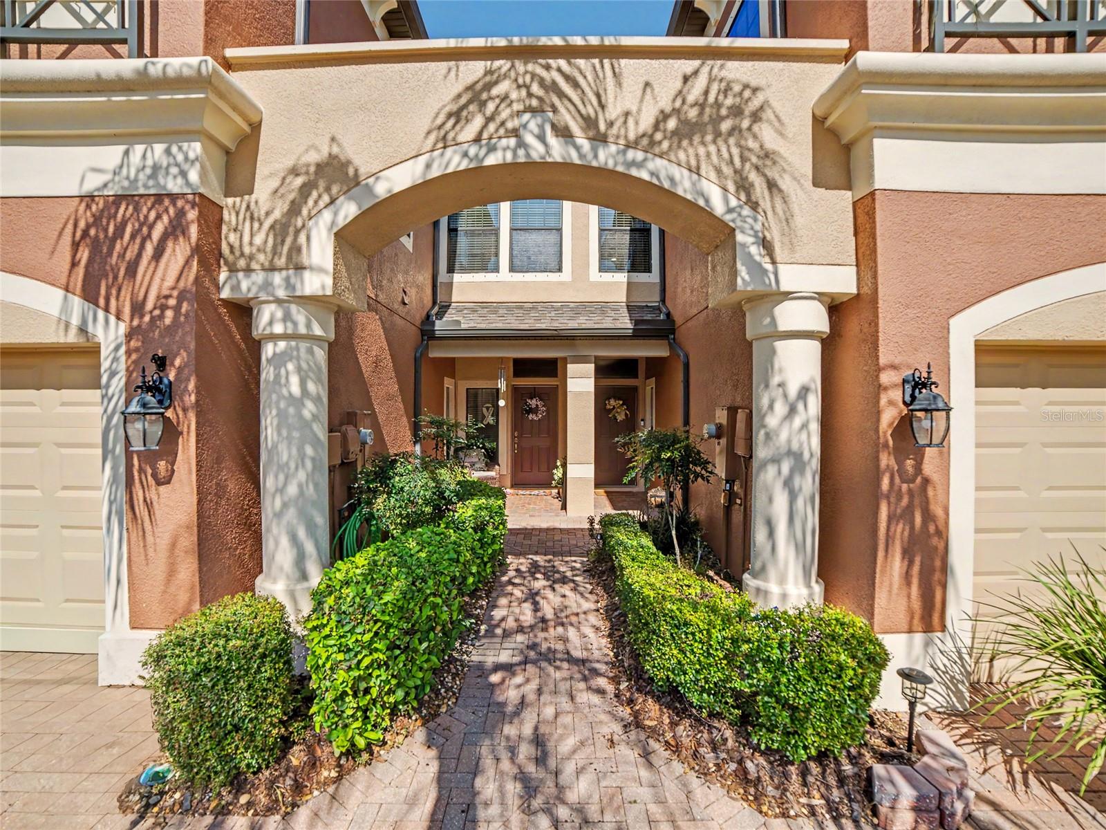 1985 Lake Waters Pl, Lutz, FL 33558