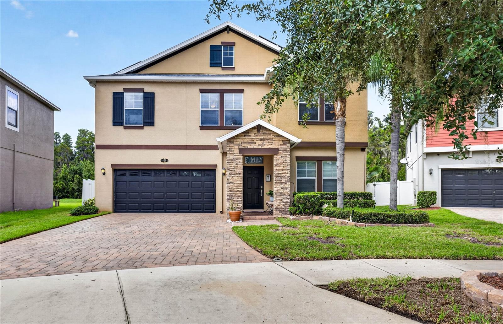 10704 Pegasus Valley Ct, Tampa, FL 33647
