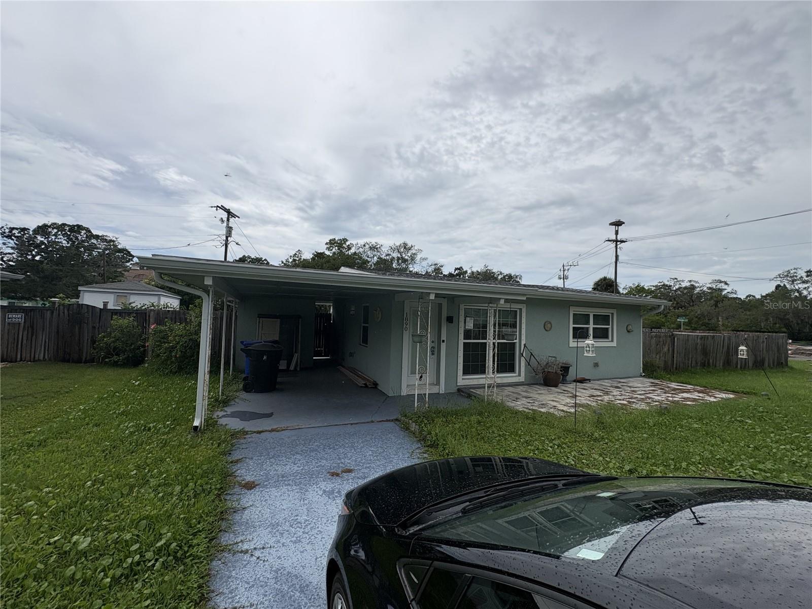 1890 San Mateo Dr, Dunedin, FL 34698
