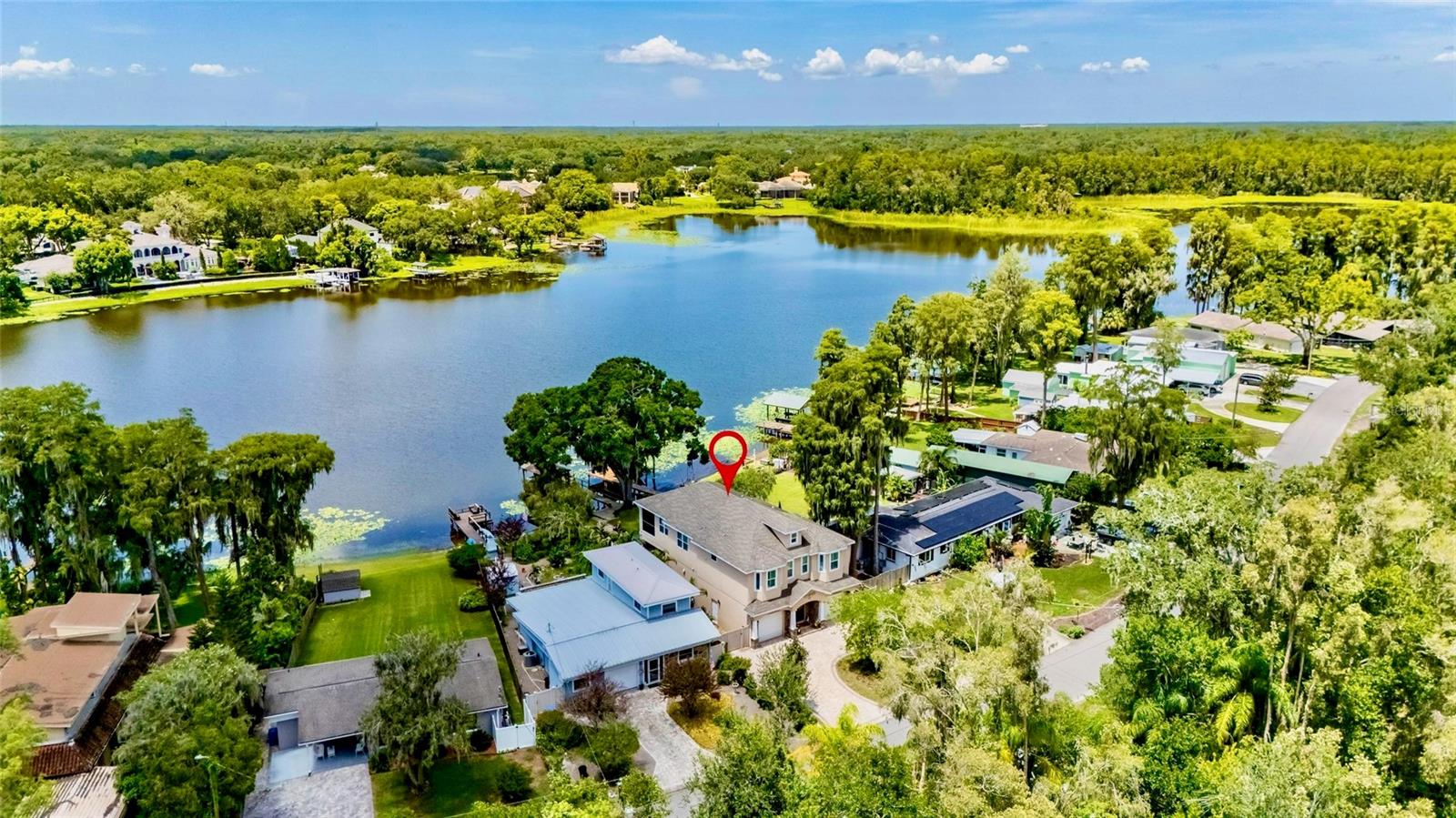 303 W Chapman Rd, Lutz, FL 33548