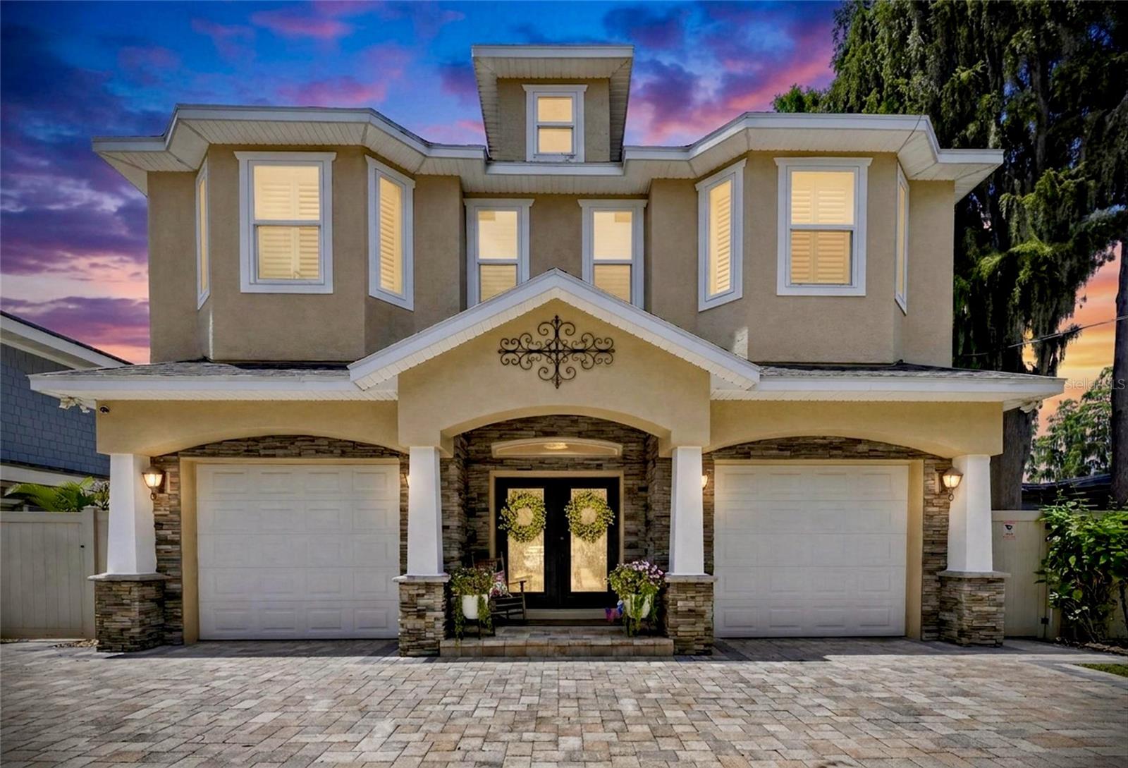 303 W Chapman Rd, Lutz, FL 33548