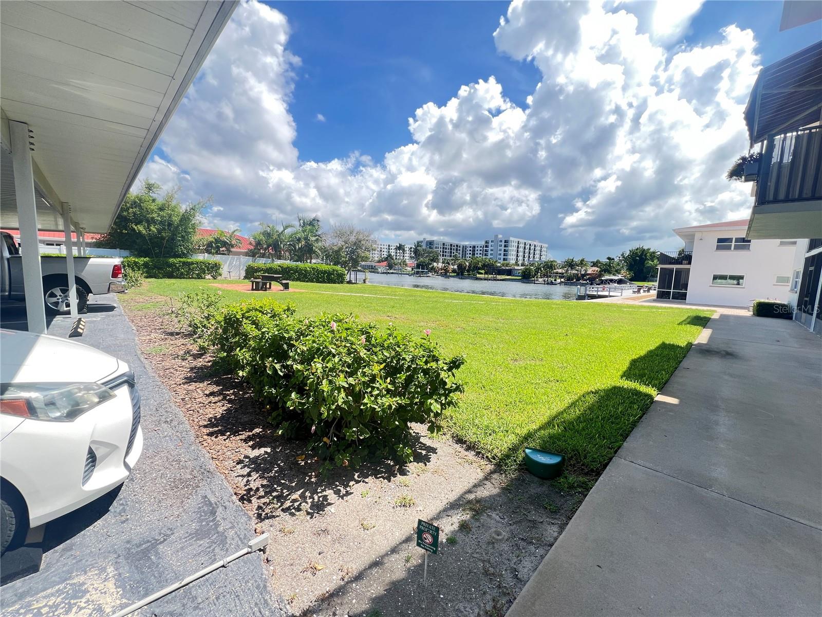 3789 46th Ave S #202, St Petersburg, FL 33711