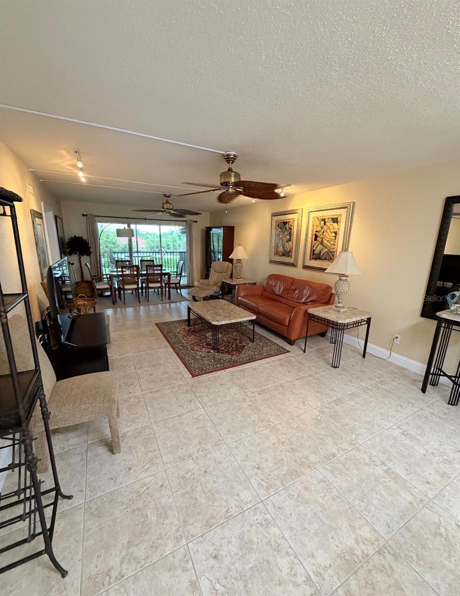 3789 46th Ave S #202, St Petersburg, FL 33711
