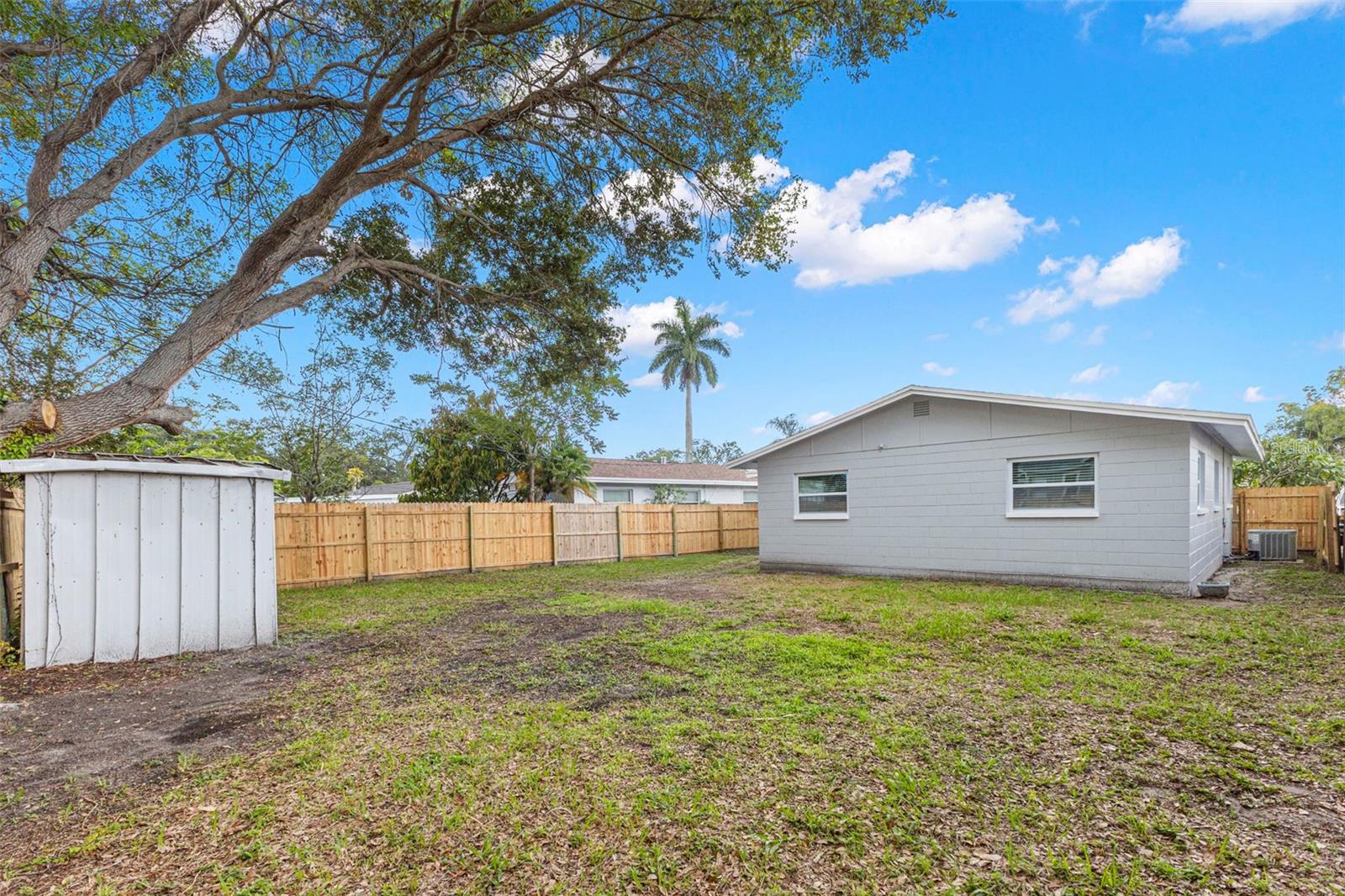2443 26th Ave S, St Petersburg, FL 33712